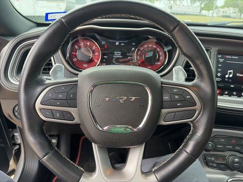 Used 2020 Dodge Challenger SRT Hellcat image 13