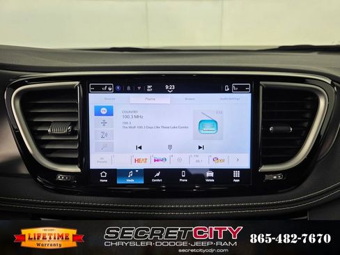 New 2026 Chrysler Pacifica Select w/ S Appearance Package image 20