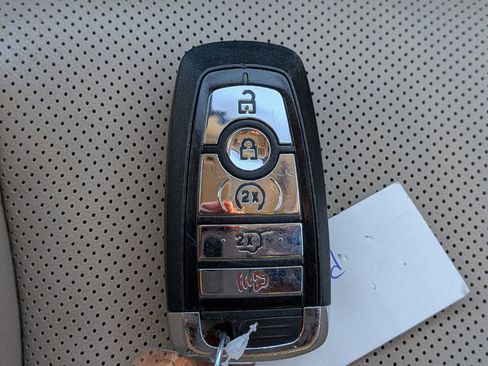 Certified 2020 Lincoln Corsair FWD w/ Equipment Group 101A image 34