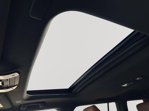 Used 2025 Lexus GX 550 image 7