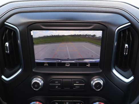 Used 2022 GMC Sierra 2500 AT4 image 30