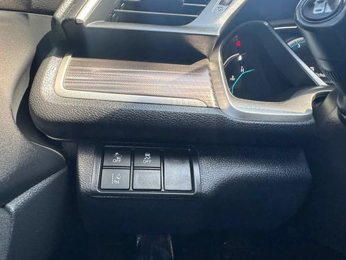 Used 2019 Honda Civic EX image 14