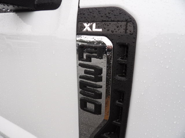New 2026 Ford F350 XL w/ XL Chrome Package AWD/4WD image 11