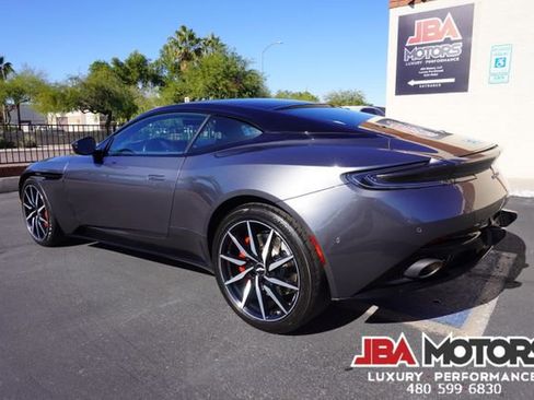 Used 2020 Aston Martin DB11 Coupe image 25