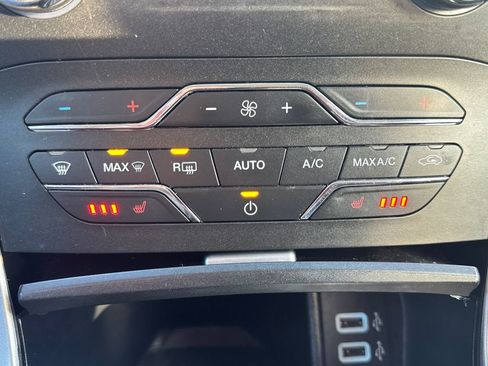 Used 2017 Ford Edge SEL w/ Equipment Group 201A image 33