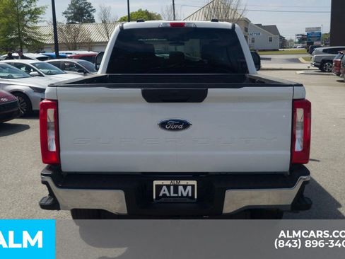 Used 2025 Ford F250 XLT image 6
