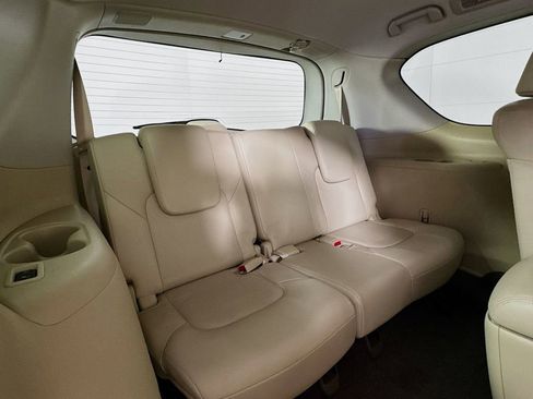 Used 2017 INFINITI QX80 2WD w/ Deluxe Technology Package image 37