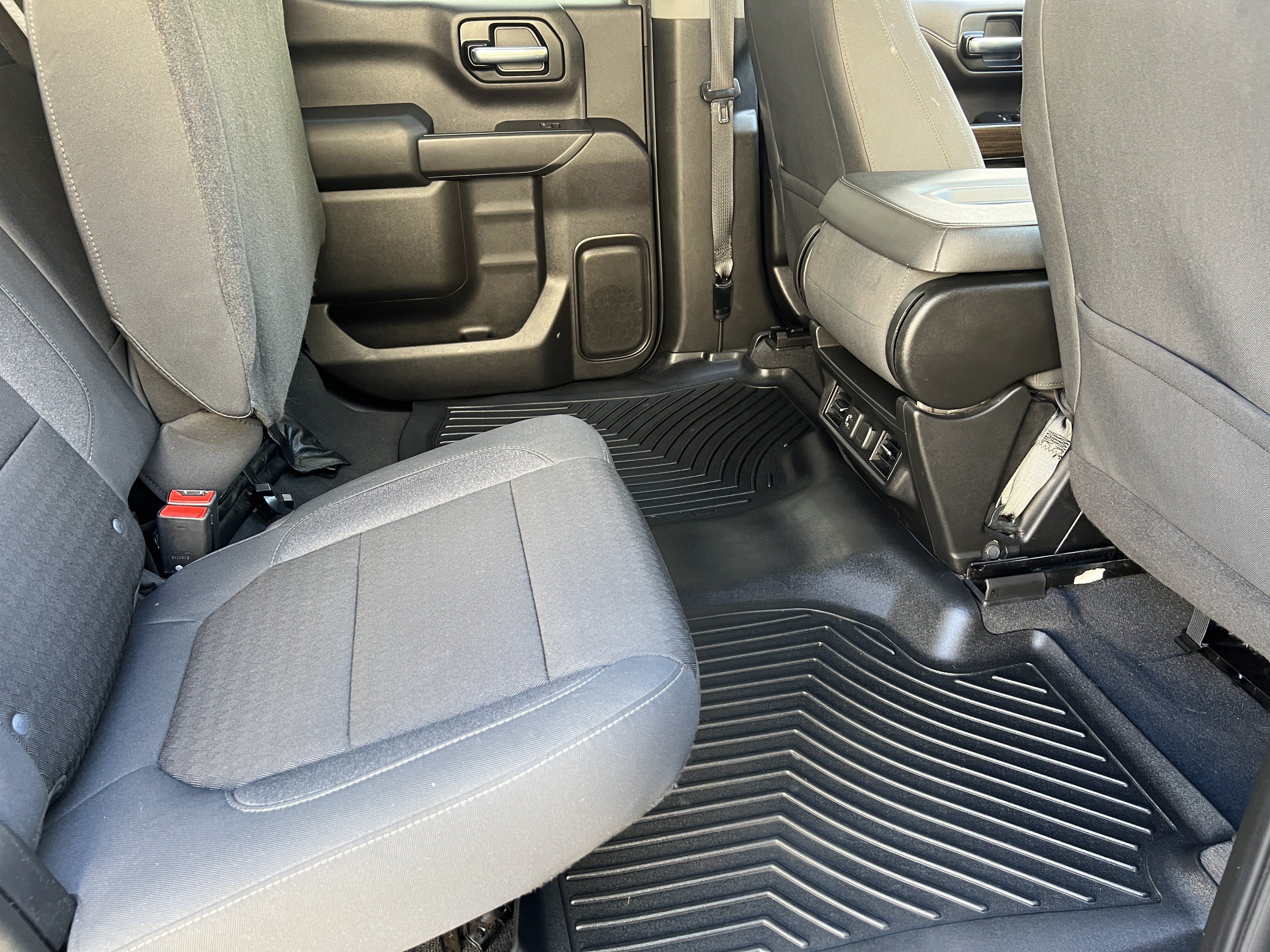 Used 2020 Chevrolet Silverado 1500 LT w/ All-Star Edition AWD/4WD image 17