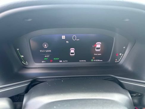 Used 2024 Honda Accord Sport image 9
