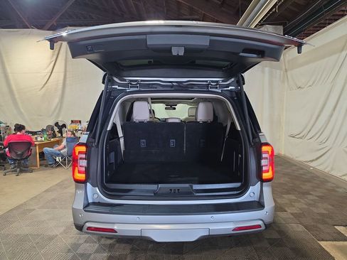 Used 2024 Ford Expedition Max Limited AWD/4WD image 21