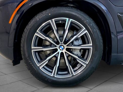 New 2026 BMW X5 xDrive50e image 11