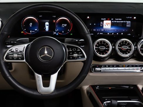 Certified 2022 Mercedes-Benz GLB 250 4MATIC image 14