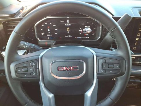 Used 2026 GMC Sierra 1500 SLT RWD image 13