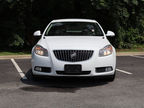 Used 2012 Buick Regal Premium FWD image 3