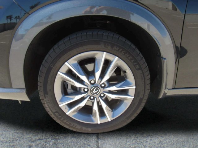 Certified 2025 Acura ADX AWD image 4
