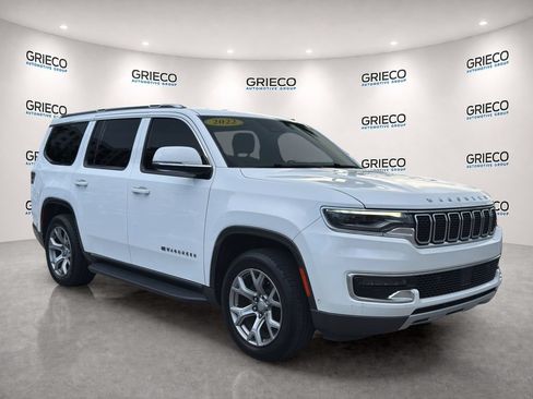 Used 2022 Jeep Wagoneer Series II RWD image 1