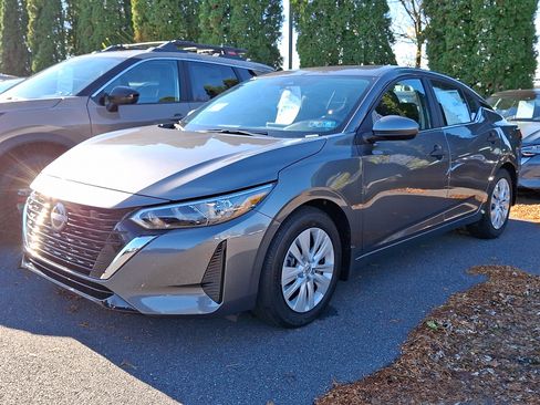 New 2025 Nissan Sentra S image 3