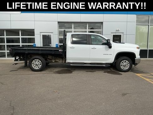 Used 2024 Chevrolet Silverado 2500 LT w/ Convenience Package AWD/4WD image 8