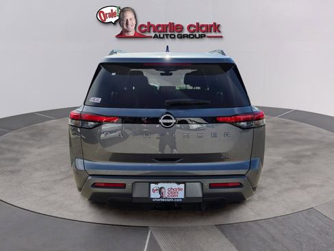 New 2026 Nissan Pathfinder SL FWD image 5