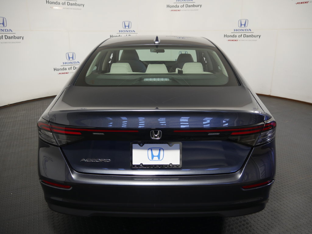 Certified 2024 Honda Accord LX image 5