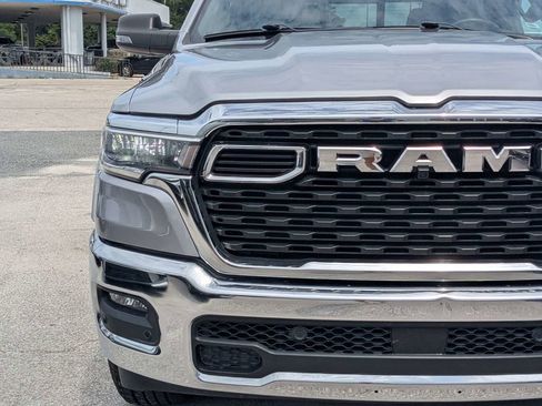 Used 2025 RAM 1500 4x4 Crew Cab image 8