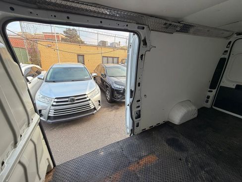 Used 2023 RAM ProMaster 3500 w/ Convenience Group FWD image 13