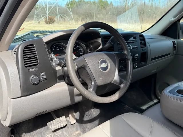 Used 2009 Chevrolet Silverado 2500 W/T RWD image 16