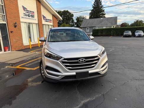 Used 2017 Hyundai Tucson SE FWD image 4