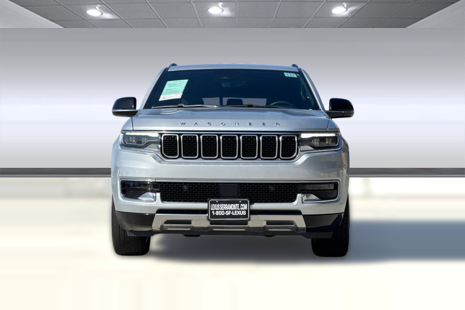 Used 2024 Jeep Wagoneer L Series III w/ Flexible Seating Group AWD/4WD image 5
