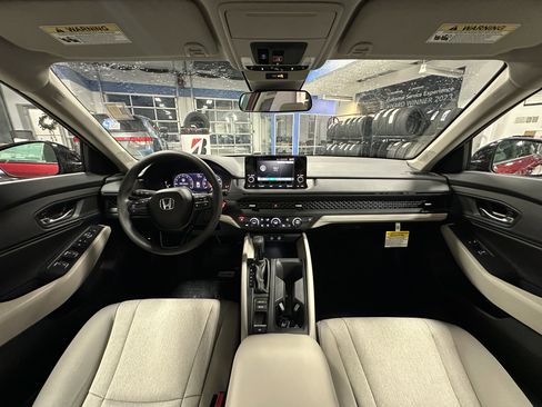 New 2025 Honda Accord SE image 17