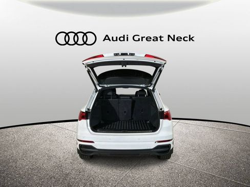 Used 2023 Audi Q3 2.0T Premium w/ Convenience Package AWD/4WD image 21