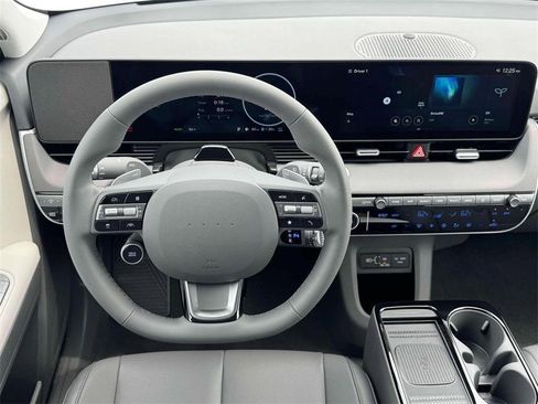 New 2026 Hyundai Ioniq 5 SEL image 17