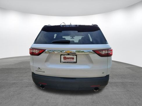 Used 2021 Chevrolet Traverse LT image 28