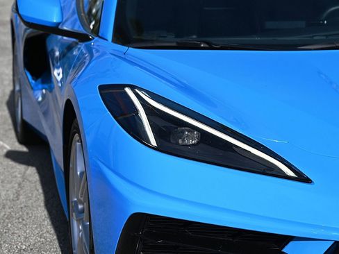 Used 2021 Chevrolet Corvette Stingray Preferred Cpe w/ 2LT image 7