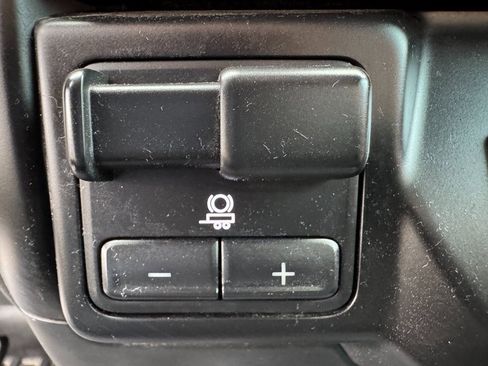 Used 2022 Chevrolet Silverado 3500 LT w/ Convenience Package image 43