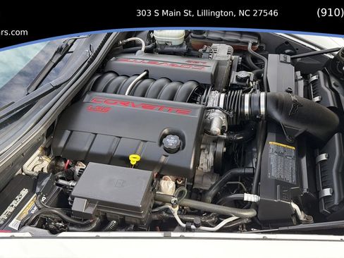 Used 2005 Chevrolet Corvette Coupe w/ Preferred Equipment Group RWD image 17
