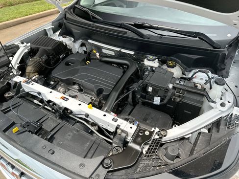 Certified 2023 GMC Terrain SLT image 24