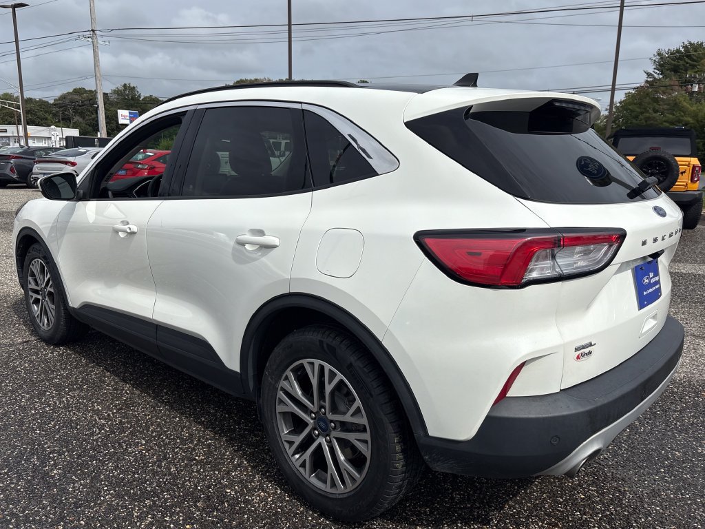 Certified 2022 Ford Escape SEL FWD image 30