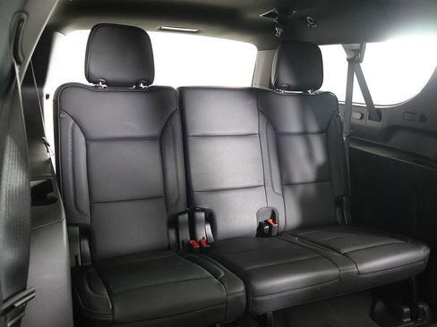 Used 2023 GMC Yukon XL Denali image 46