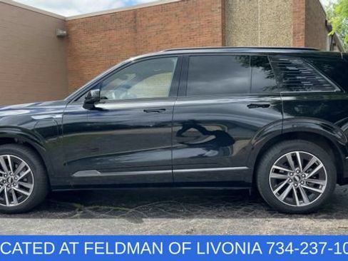 Used 2026 Cadillac Vistiq Sport w/ LPO, Floor Liner Package AWD/4WD image 5