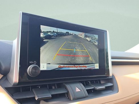 Used 2024 Toyota RAV4 XLE w/ Convenience Package FWD image 18