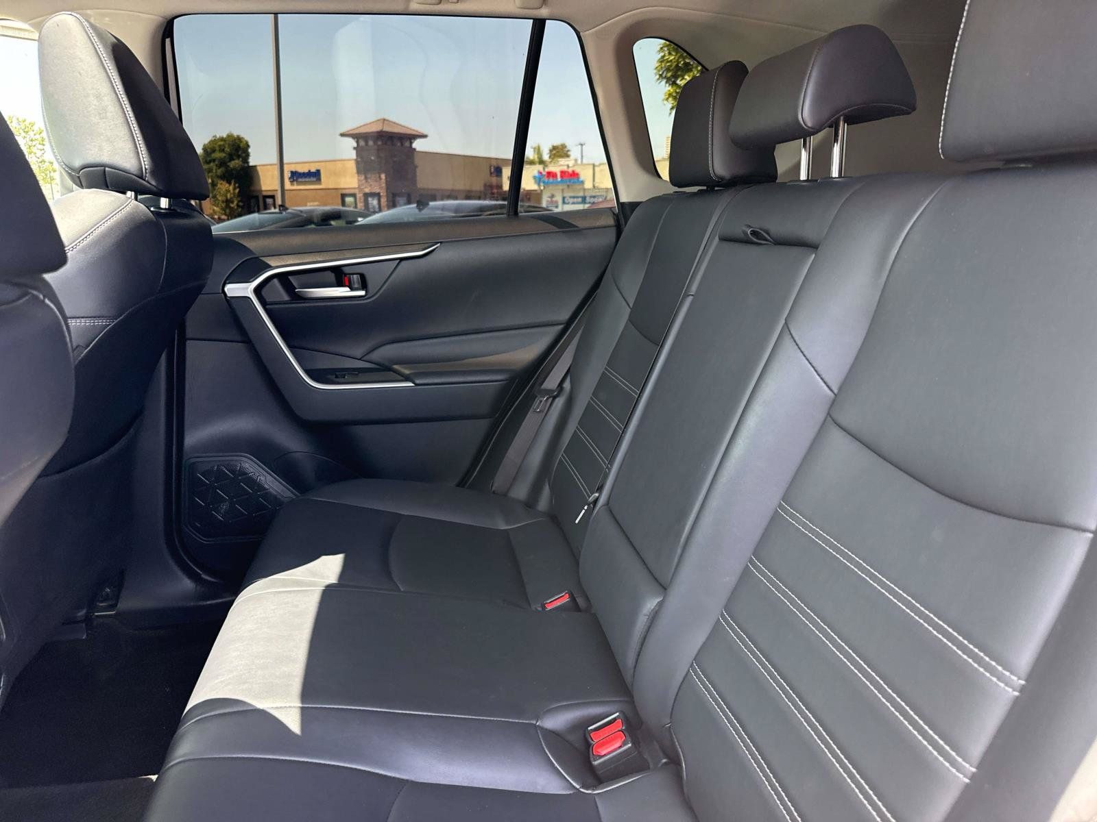 Used 2019 Toyota RAV4 XLE Premium w/ All Weather Liner Package FWD image 11