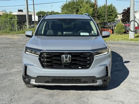Used 2024 Honda Pilot Elite image 3
