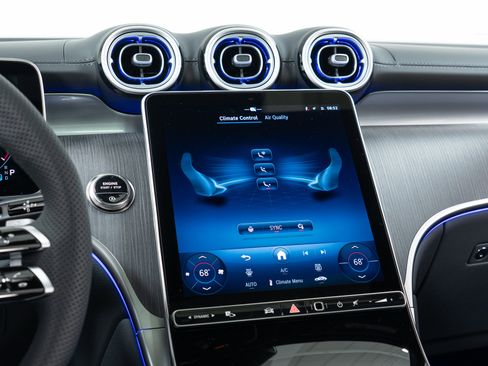 New 2026 Mercedes-Benz GLC 300 4MATIC image 19