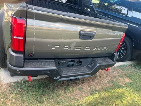Used 2025 Toyota Tacoma 4x4 Double Cab Hybrid w/ Tow Tech Package image 10