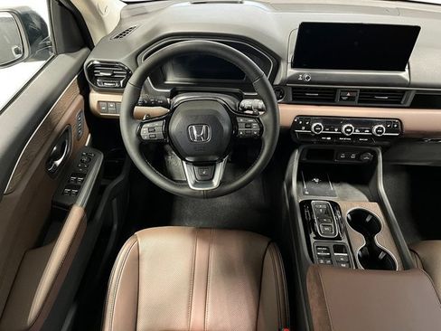 New 2026 Honda Pilot Elite image 18