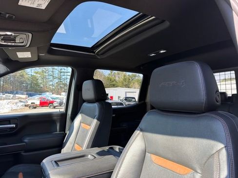 Used 2021 GMC Sierra 1500 AT4 w/ AT4 Premium Package image 23