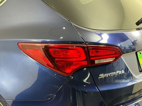 Used 2017 Hyundai Santa Fe Sport image 34