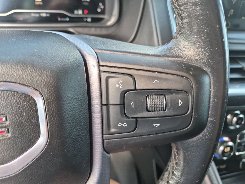 Used 2022 GMC Yukon SLE w/ Gmc Pro Safety Plus Package AWD/4WD image 16