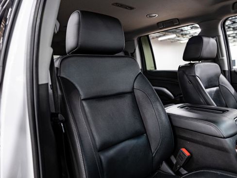 Used 2019 GMC Yukon XL SLT AWD/4WD image 12